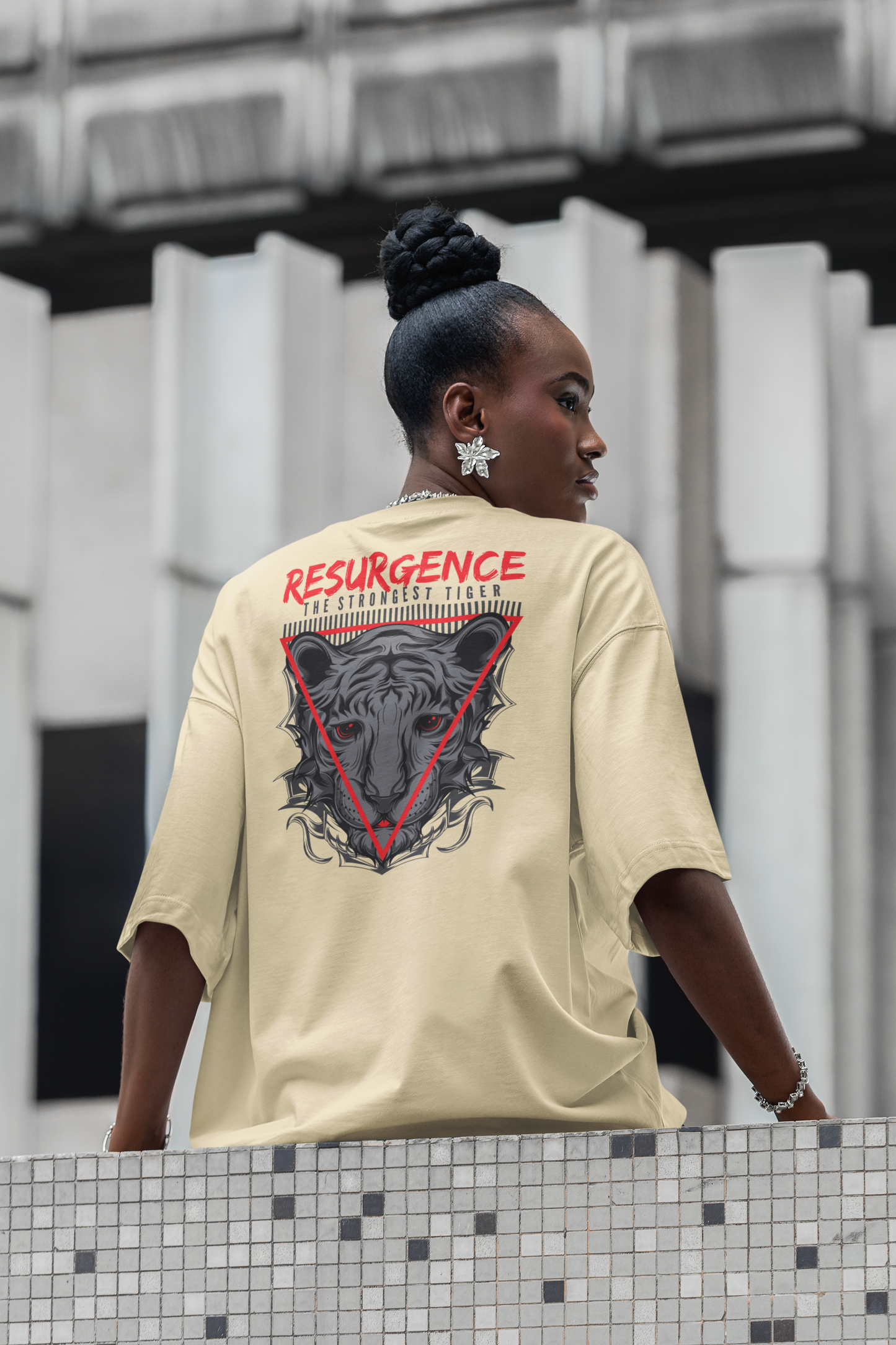 RESURGENCE STRONGEST TIGER Warrior Streetwear Backprint - T-shirt unisexe adulte bio et oversize Freestyler SH