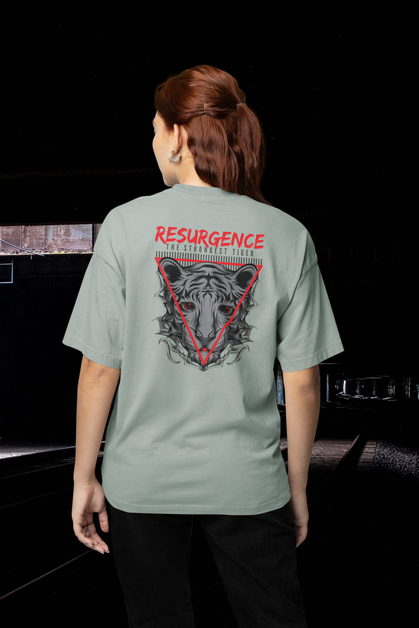 RESURGENCE STRONGEST TIGER Warrior Streetwear Backprint - T-shirt unisexe adulte bio et oversize Freestyler SH