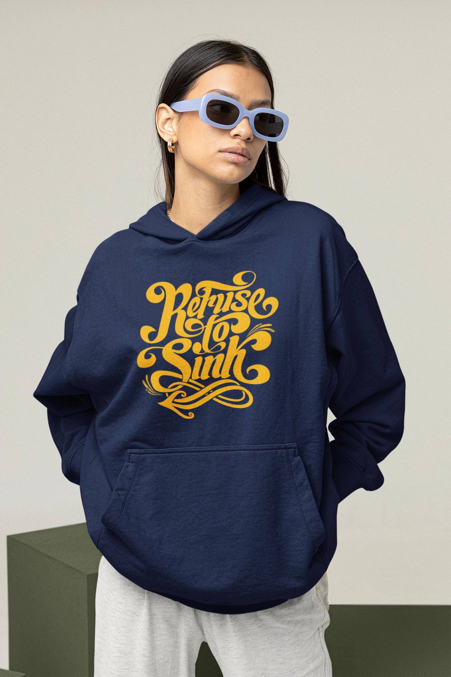 KRYOT Refuse To Sinh Hoodie Frontprint - Unisex Heavyweight Oversized Streetwear 350 GSM Bio-Baumwolle